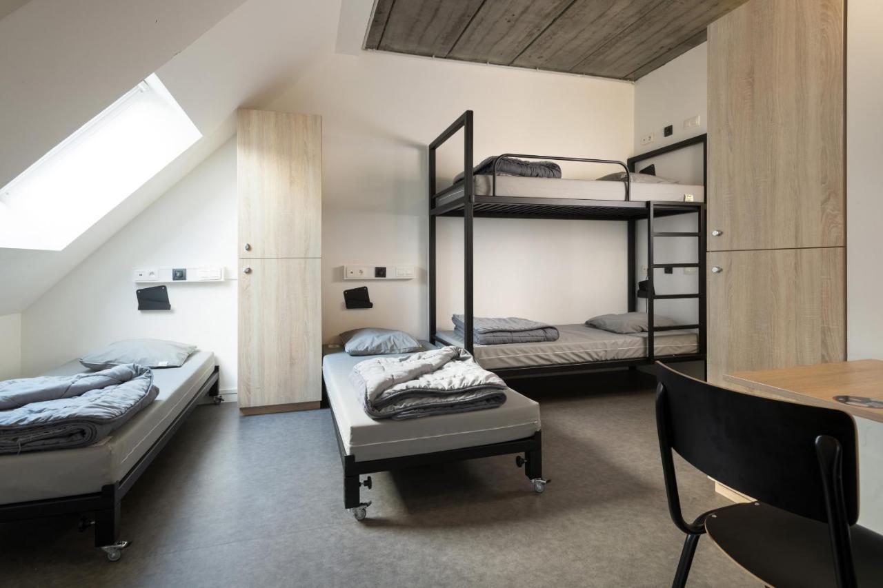 Auberge Jeunesse Charleroi Youth Hostel Værelse billede